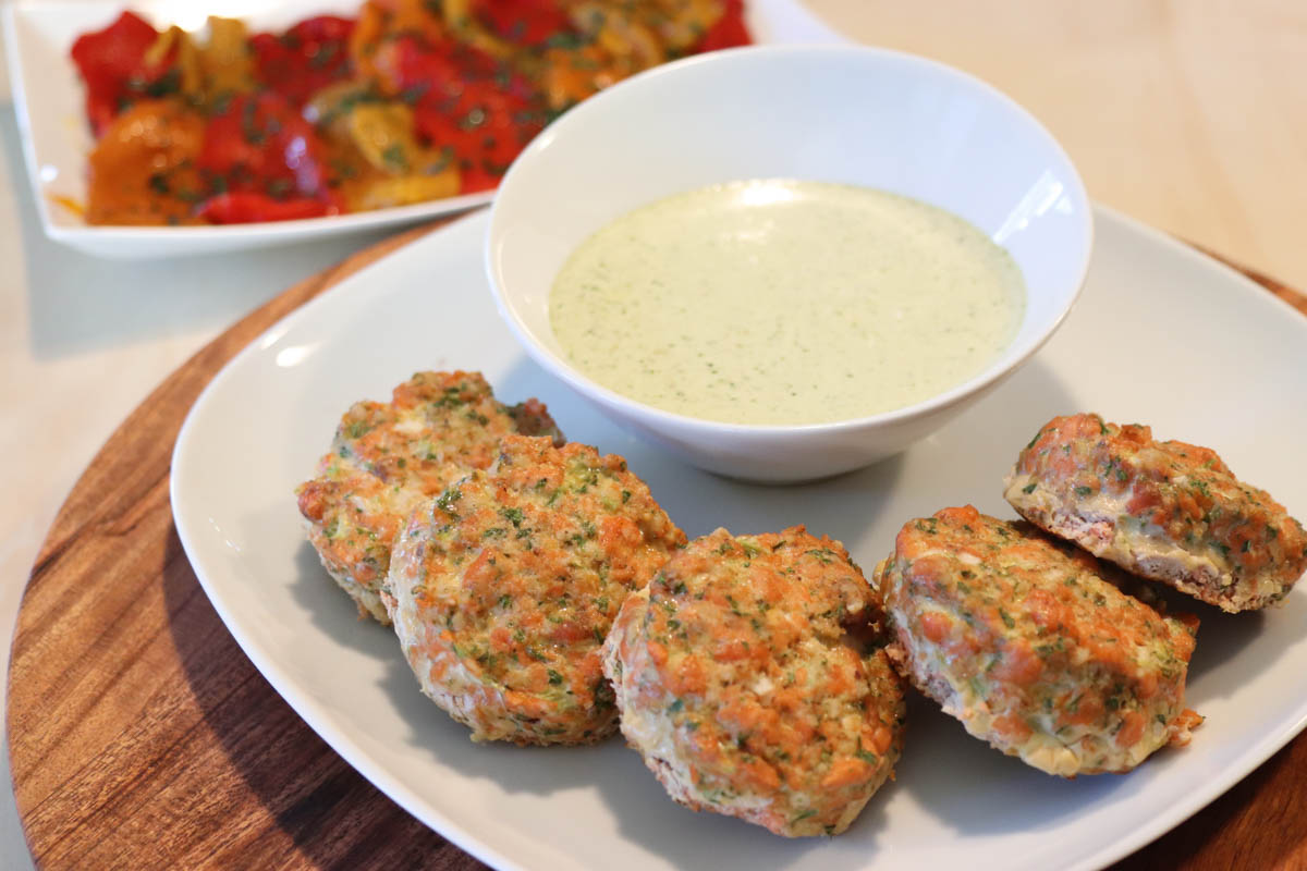 Salmon cakes with caper sauce – Biological Cuisine